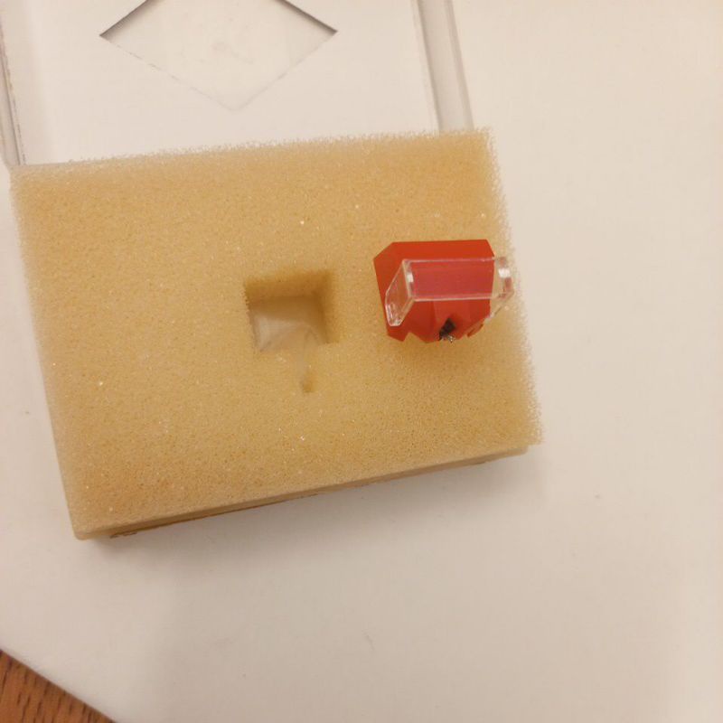 Kim đĩa than misubishi ,diatone