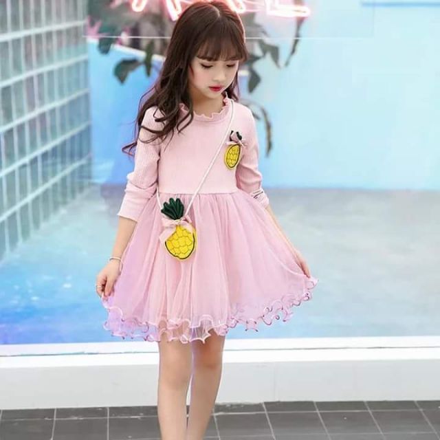 Áo dài cách tân gấm nhung