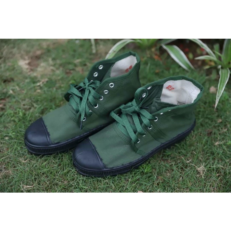 Giầy vải cao cổ