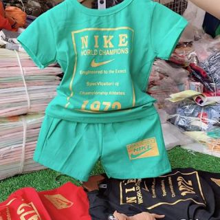 SỈ RI ĐỒ BỘ TRAI