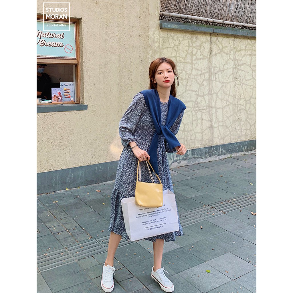 Váy MORAN hoa nhí dài tay mùa thu xanh dương xòe dài đuôi cá điệu đà vintage Hàn Quốc