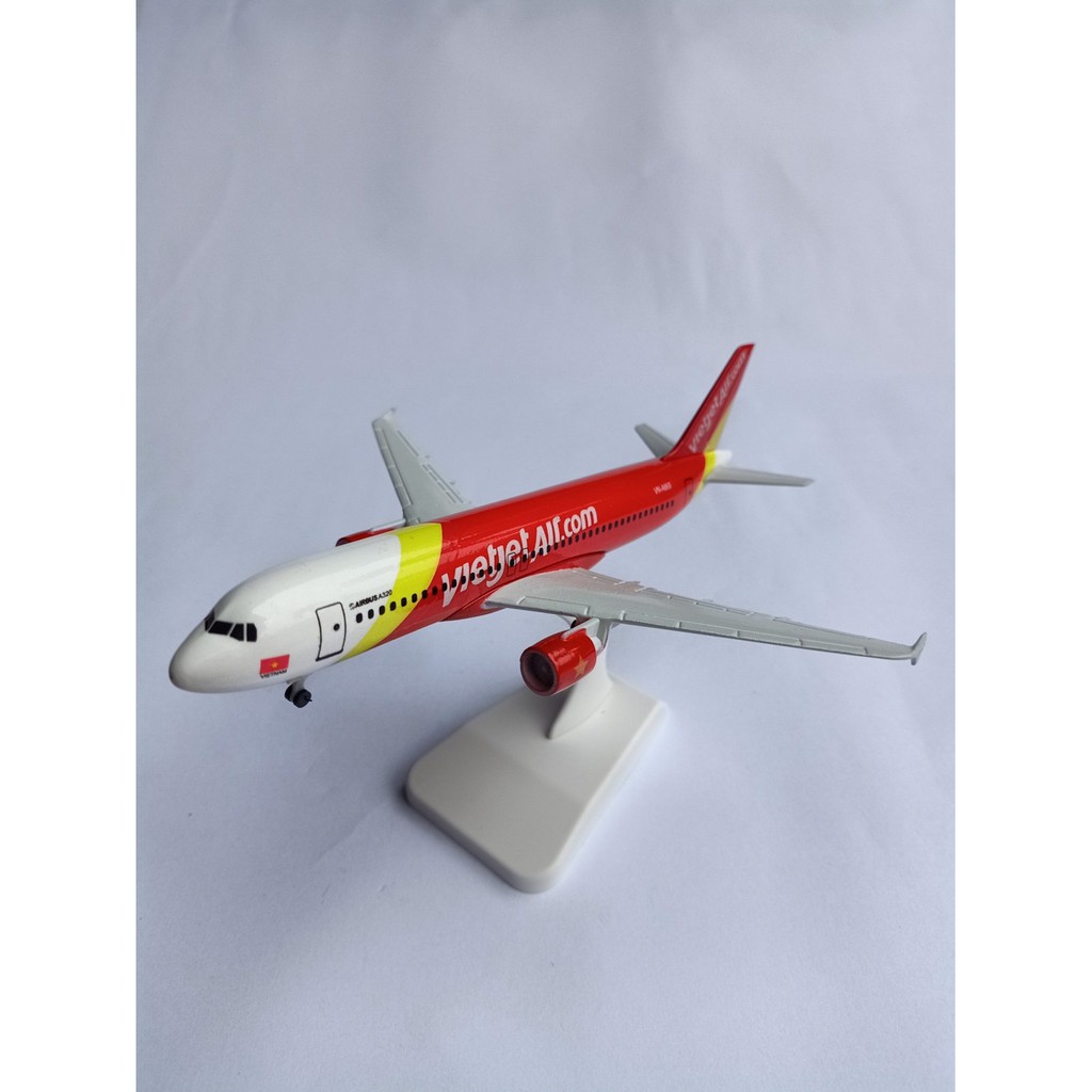 Mô hình máy bay tĩnh B787 Vietjet Air 20cm - Chiều dài thân 20cm, sải cánh 18cm.