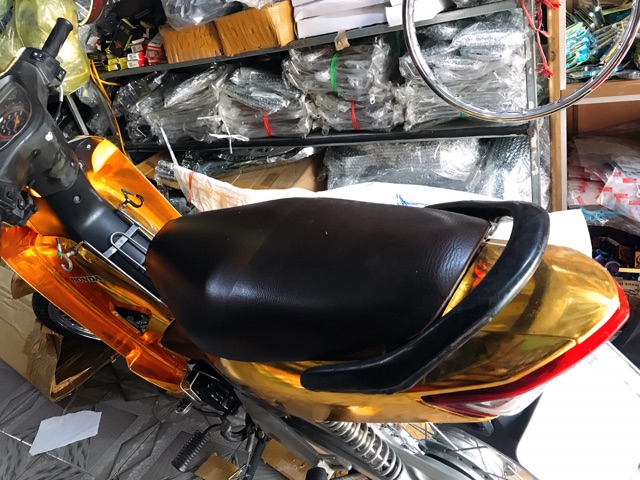 Giấy decal chrome vàng gold chống trầy xước 3 lớp loại sịn