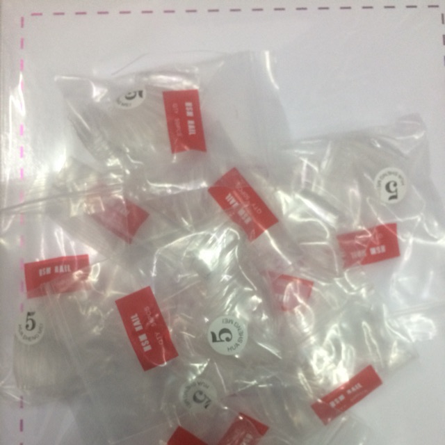 Móng úp trong lê số