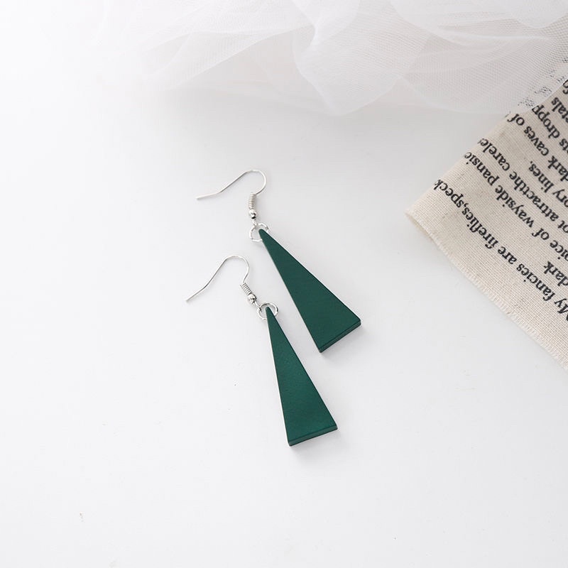 Hoa tai màu xanh lá cây nhiều mẫu