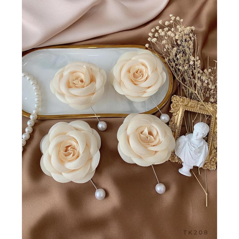 Tag Hoa Cài Áo Sang Trọng