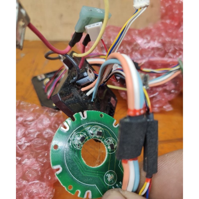 Mạch điều khiển Makita 136 137 147 148 chính hãng