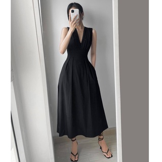 Đầm midi đi tiệc dáng xòe thiết kế cổ V, xếp ly ngực sang trọng Anna Dress