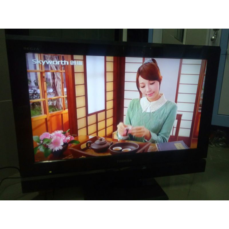 TIVI TOSHIBA 24" PHỤ KIỆN ĐẦY ĐỦ CẦN THANH LÝ