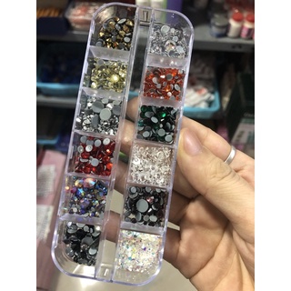Khay Đá Chân Keo Mix Size Mix Màu
