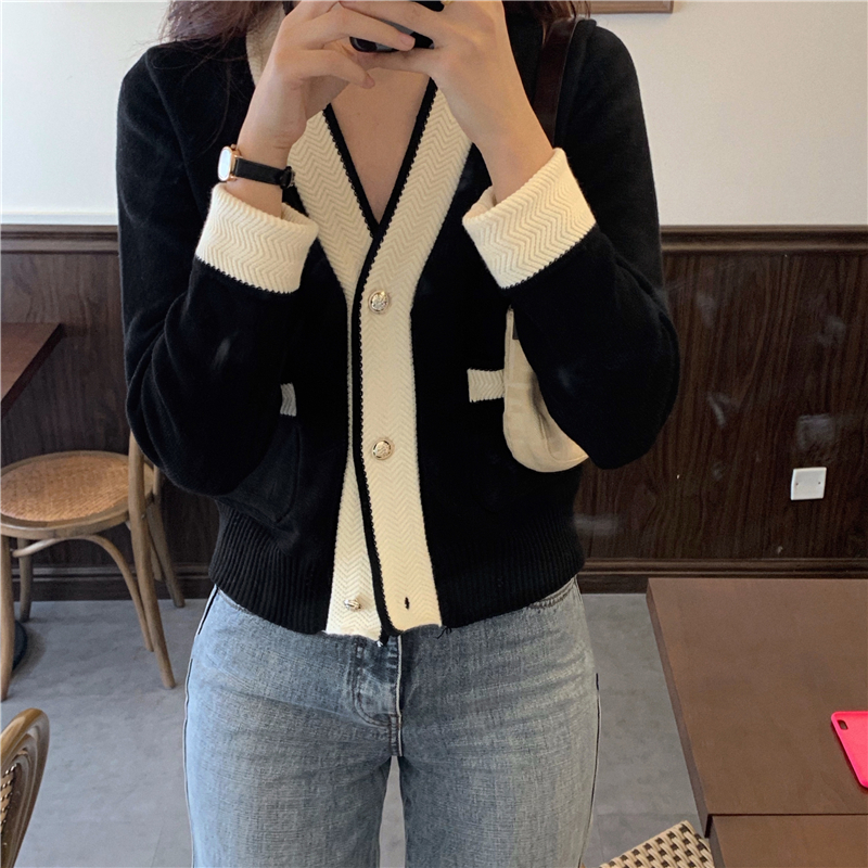 Áo Khoác Cardigan Dệt Kim Cổ Tim Xinh Xắn Dành Cho Nữ