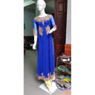 Áo dài 4 tà, đính cườm của các mẹ