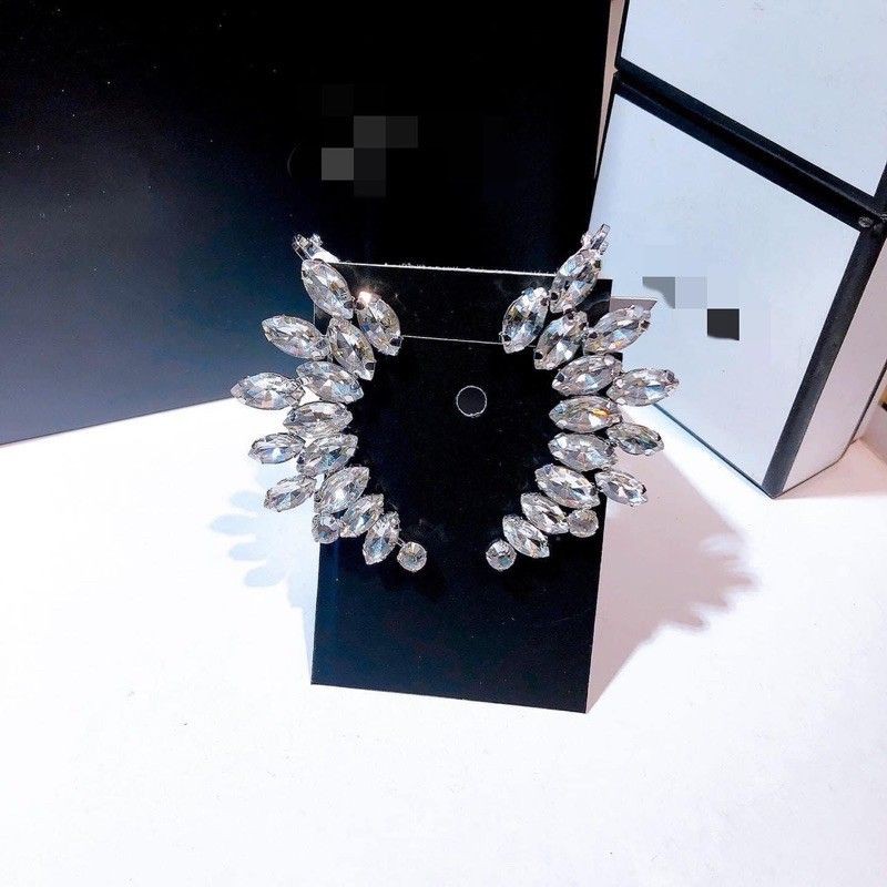 BÔNG TAI VÀNH ĐÁ SIÊU HOT