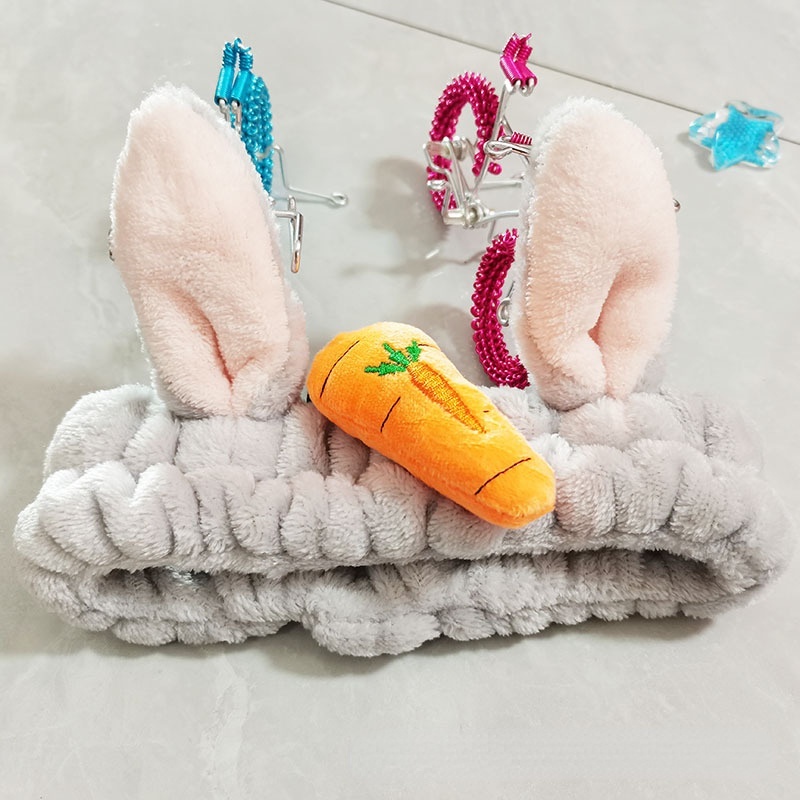 Băng Đô Cài Tóc Hình Tai Thỏ Và Cà Rốt Bằng Lông Nhung Dễ Thương Xinh Xắn