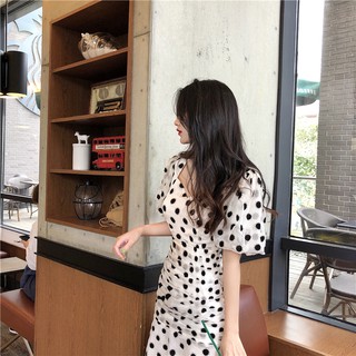 đầm chấm bi đuôi cá cổ cúp vuông  hàn quốc