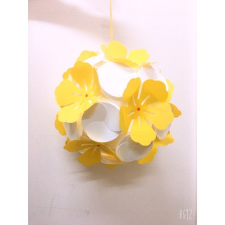 Đèn lồng nhựa Hoa Mai xuyên sáng trang trí quán cafe, , nhà hàng, đường phố, lễ hội,...