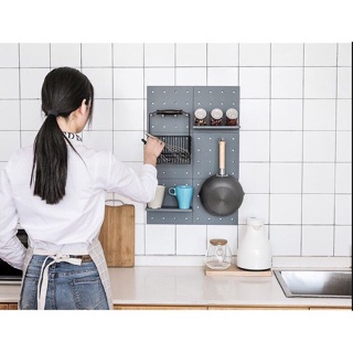 Bảng Pegboard treo dụng cụ, trang trí