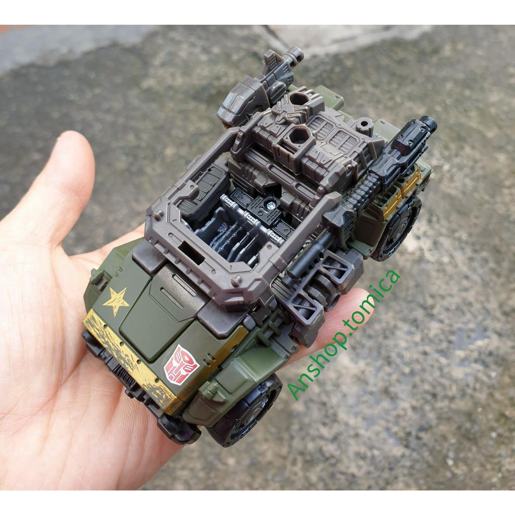 Thanh lý do thiếu 1 phụ kiện robot biến hình xe quân sự nhiều bước Transformers - Hasbro