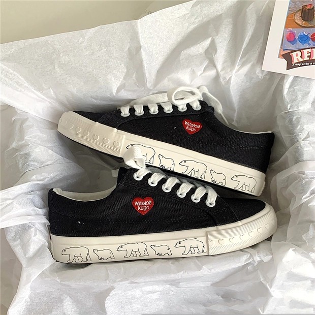 6:30PM Order Mã 103 Giày sneaker ulzzang dáng vans basic custom thêu trái tim đế trái tim nổi vẽ hình gấu