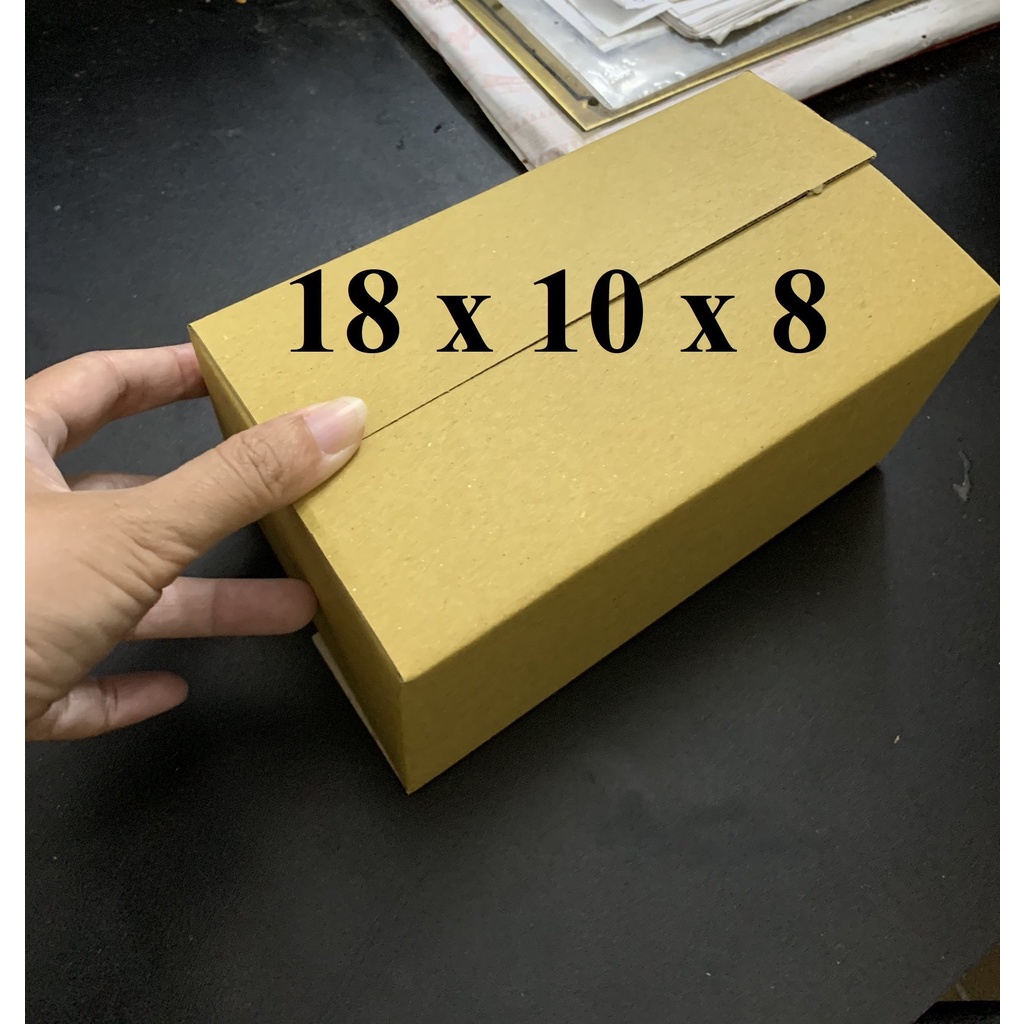 Q12 - 1 Hộp Carton Size 18x10x8 Cm Thùng Carton Gói Hàng