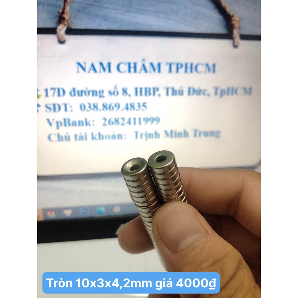 Nam châm trắng tròn kích thước 10*3mm lỗ 4,3mm