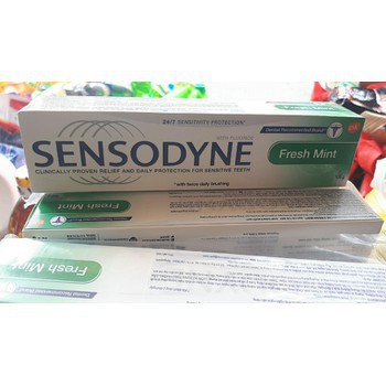 [CHÍNH HÃNG] kem đánh răng chống ê buốt sensodyne 100gr