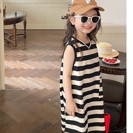 Váy sát nách kẻ đen trắng cho bé gái cực xinh B73-21239