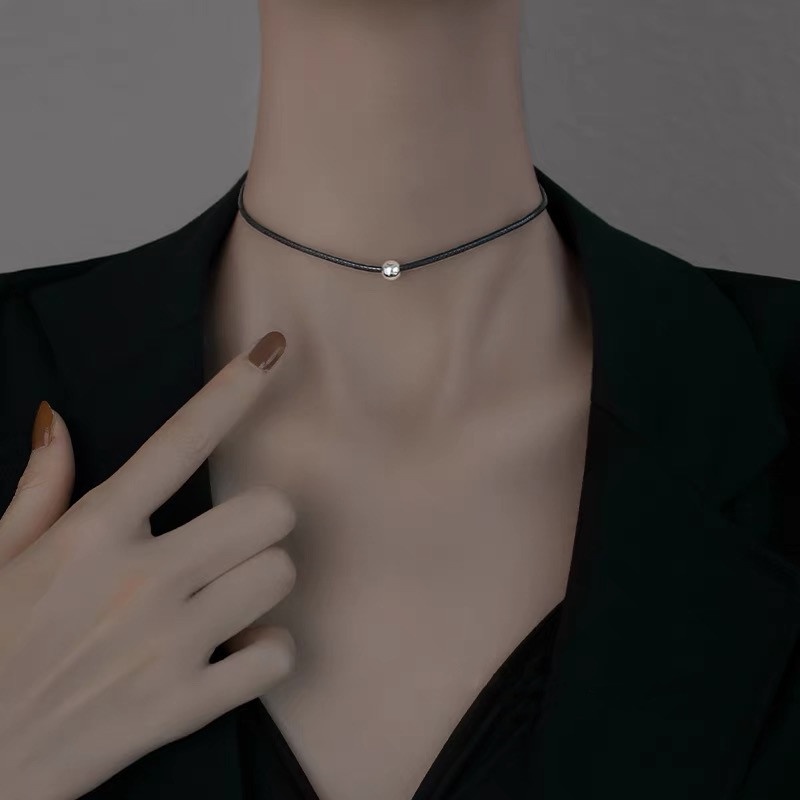 Vòng Cổ Choker Dây Da Đen Đính Hạt Đơn Giản Thời Trang