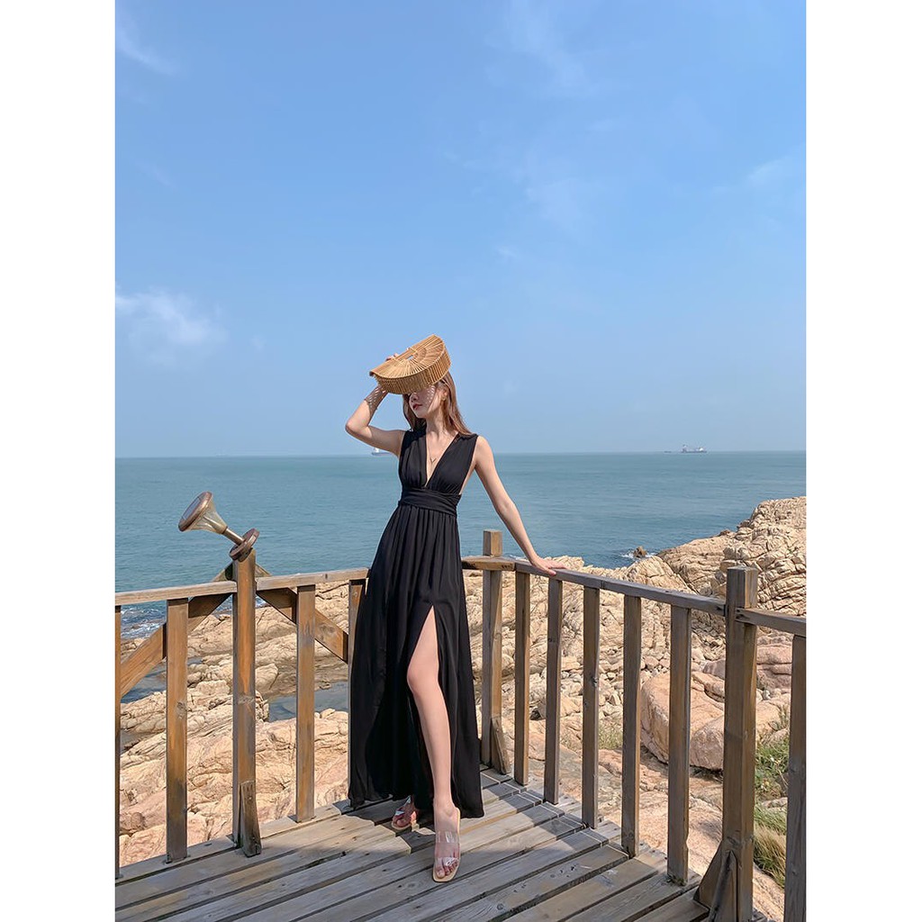 Maxi đen hở lưng xẻ tà sexy, ma mị cho những chuyến du lịch biển chụp ảnh - 247sg021 | BigBuy360 - bigbuy360.vn