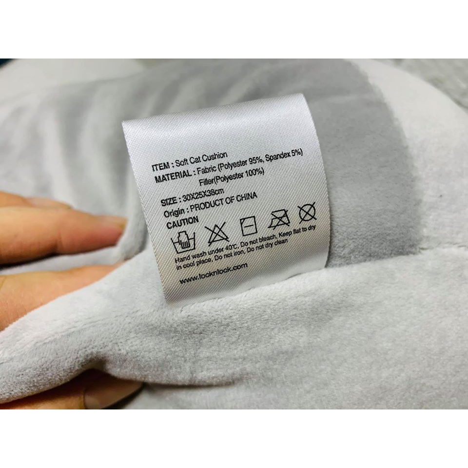 Gối bông Cushion hình con mèo Lock&Lock HLW600