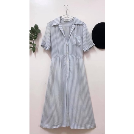 Áo váy xanh xọc