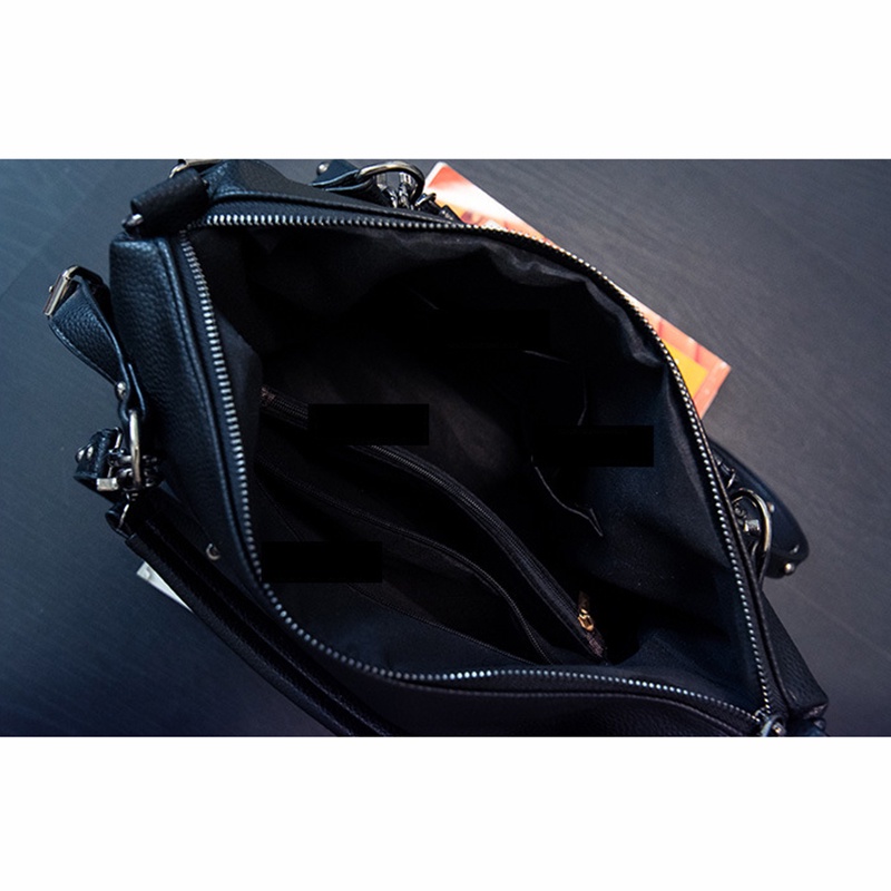 IELGY Punk Ladies Lychee Pattern Fashion Large Capacity Rivet Shoulder Bag