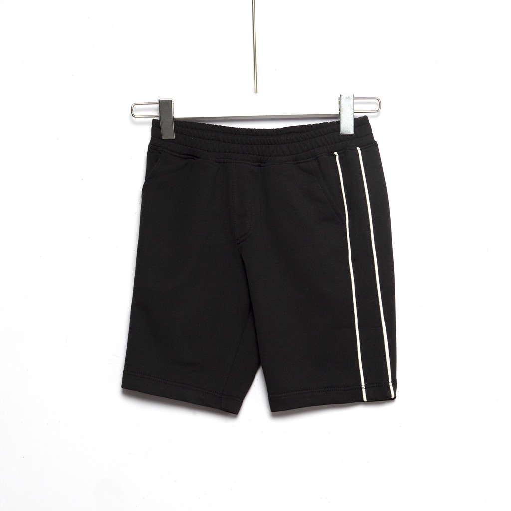 QUẦN SHORT THỂ THAO BÉ TRAI 2 SỌC LÉ MÀU