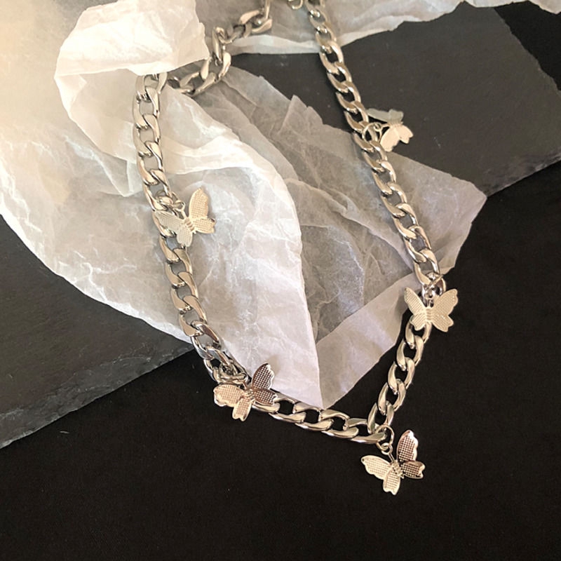 Vòng cổ choker ngắn bằng thép titan mặt hình bướm nhỏ ba chiều 22388