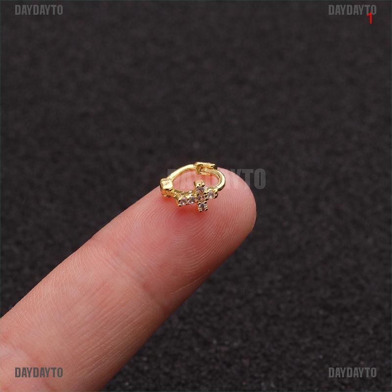 [DAYDAYTO] Khuyên Xỏ Sụn Tai Bằng Pha Lê Vàng