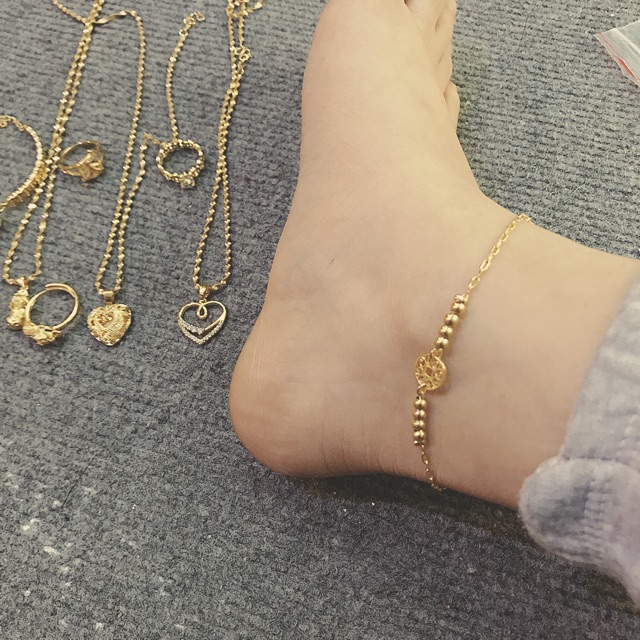 Lắc chân tay và dây cổ kim tiền