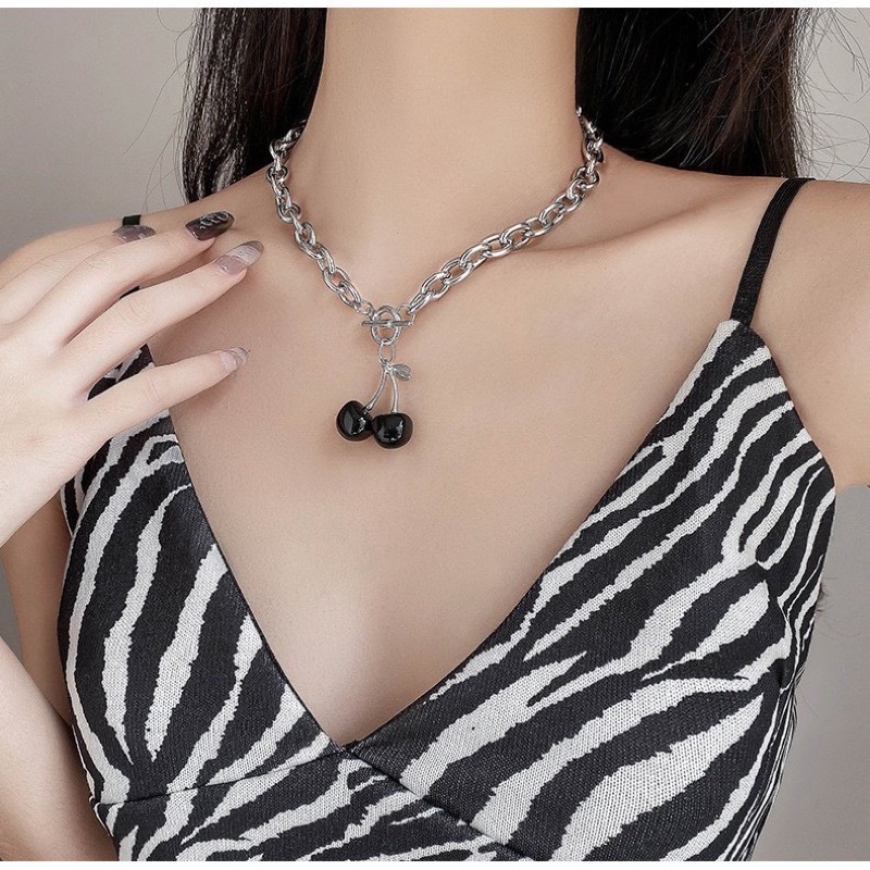 vòng cổ chocker thép titan bền màu mặt thiết kế hình quả cherry độc lạ mã TH0129555