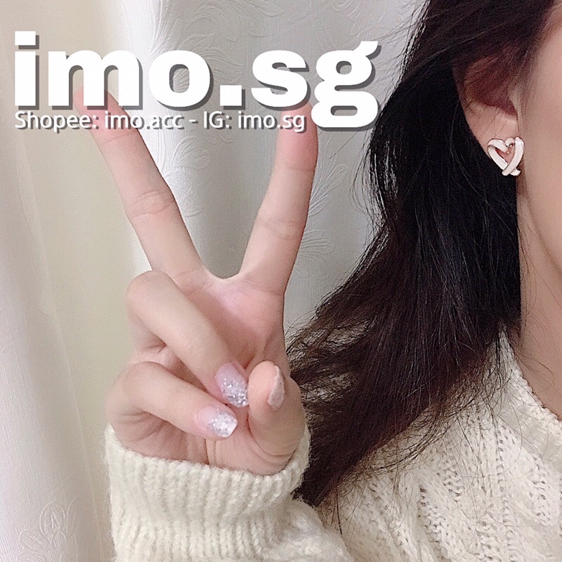 Bông tai tim ruy băng trắng sứ viền vàng imo.sg sang xịn mới lạ dễ thương cực dễ phối đồ phong cách hàn quốc