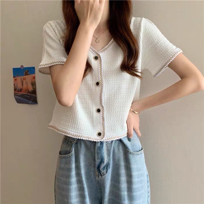 Áo sơ mi kiểu hàn quốc nữ croptop tay ngắn dệt kim cổ V cúc ngọc viền thời trang thiết kế cao cấp
