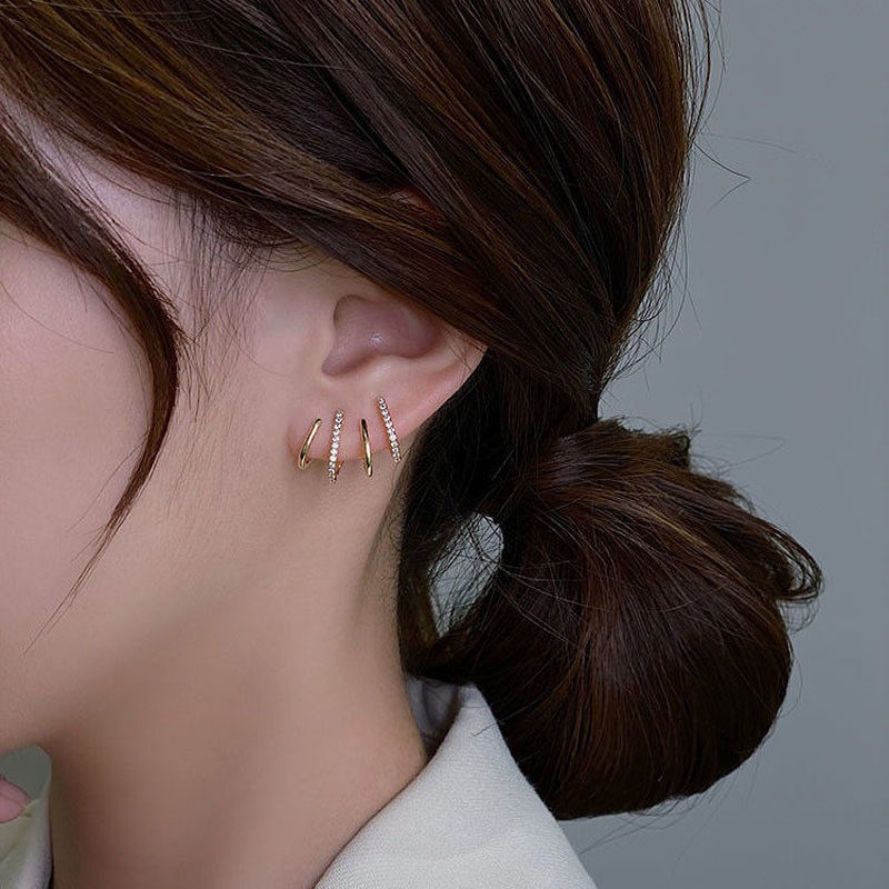 Khuyên Tai Hình Chữ U Bốn Vòng Phong Cách Hàn Quốc Độc Đáo Cá Tính Dành Cho Nữ