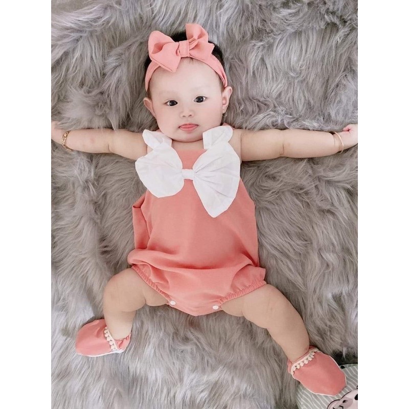 Bộ bodysuit dây thiết kế cho bé gái sơ sinh đến 13kg tặng kèm Turban và giày. Thời trang Lễ Tết - Riokids BD10