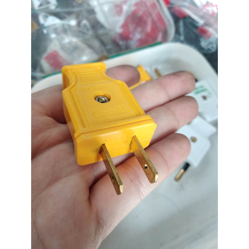 Phích cắm điện đầu đực Casaki chân dẹp lõi đồng chịu nhiệt cao chống cháy