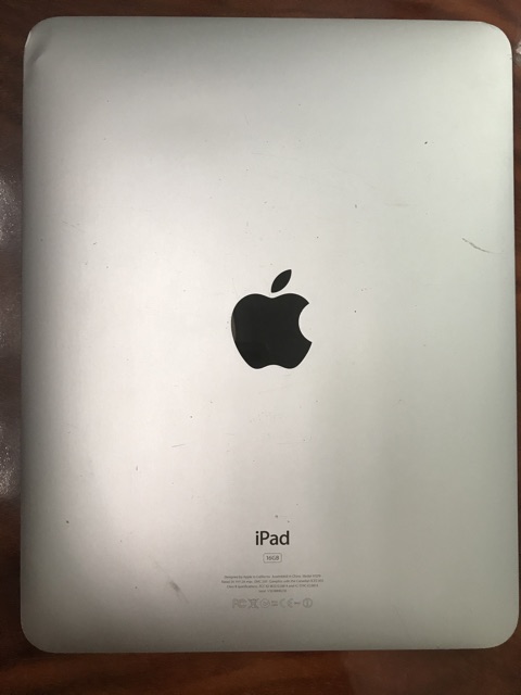 Ipad 1 bộ nhớ 16gb, màn hình lớn 10.1in, pin khủng | WebRaoVat - webraovat.net.vn