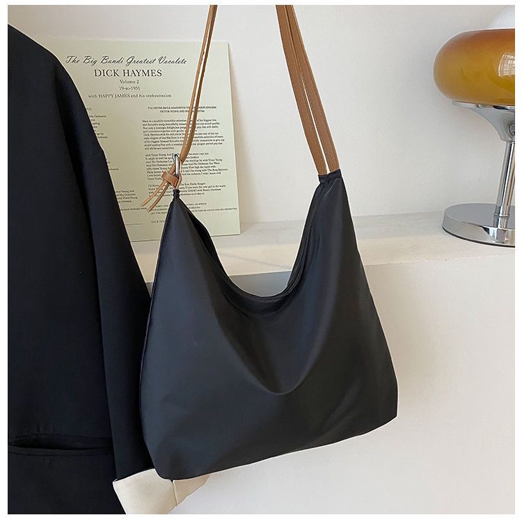 Túi Xách Đeo Vai Cỡ Lớn Bằng Nylon Chống Thấm Nước Phong Cách Hàn Quốc Cho Nữ