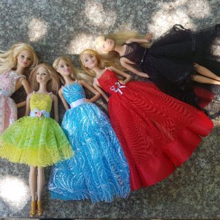 váy búp bê barbie