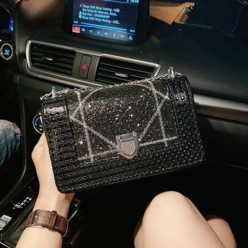 Túi xách đeo chéo kim sa đẹp sang chảnh