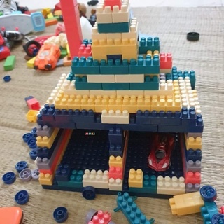 Đồ chơi xếp hình 520 chi tiết, Bộ đồ chơi xếp hình lego thông minh