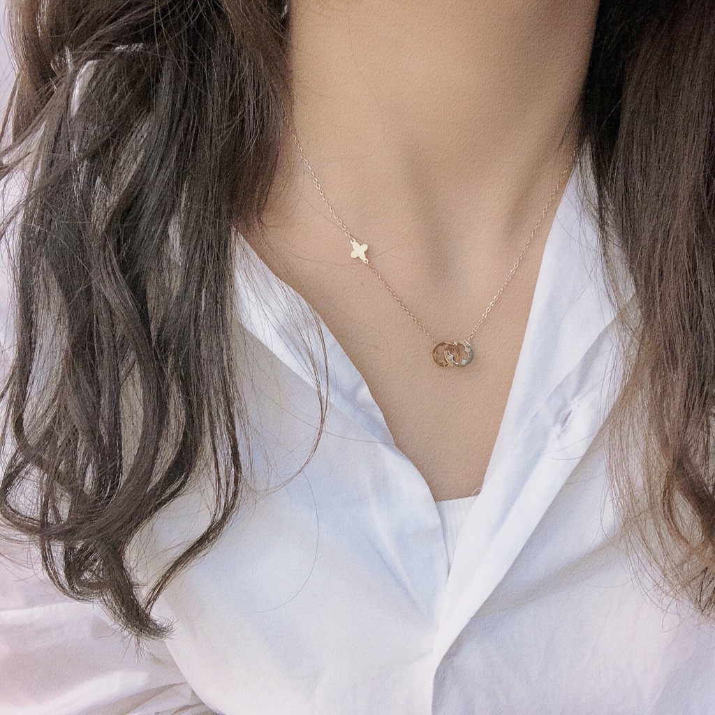 Dây chuyền bằng thép titan họa tiết hoa thời trang sành điệu cho nữ LV