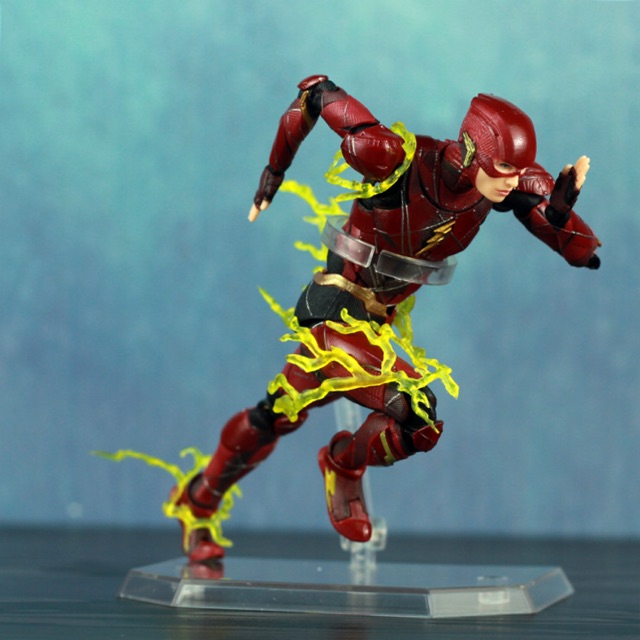 Mô hình Action figure MAFEX The Flash trong Justice League