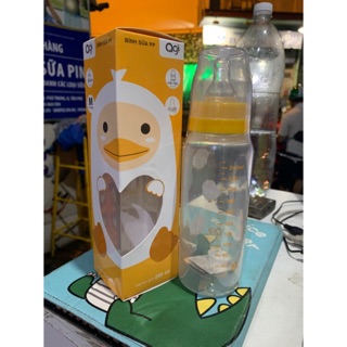 Bình sữa Agi 250ml giao ngẫu nhiên - CÒN MÀU HỒNG